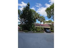 3877 Estepona Ave 9e1, Doral