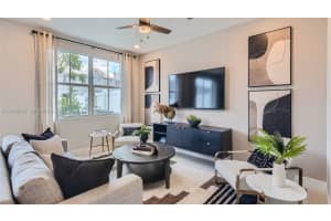 135 SW 171st Ln a, Pembroke Pines, FL 33027, - MLS#A12003237