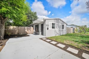 1530 N 69th Way, Hollywood