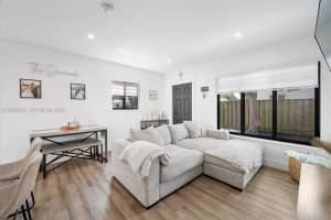 1530 N 69th Way, Hollywood, FL 33024, - MLS#A12003249