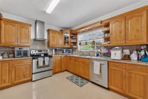 9000 SW 40th Terrace, Miami, FL 33165, - MLS#A12003260