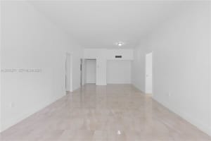 3731 N Country Club Dr APT 124, Aventura, FL 33180, - MLS#A12003271