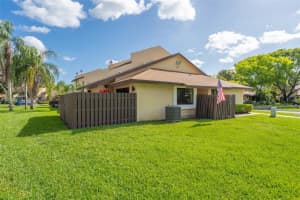 250 SW 97th Terrace, Pembroke Pines, FL 33025, - MLS#A12003272