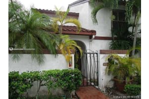 323 Ives Dairy Rd 323-06 Miami, FL 33179 - MLS#A12003281