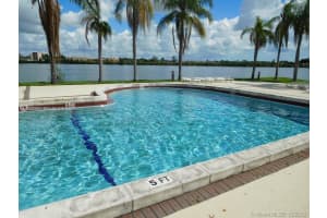 323 Ives Dairy Rd 323-06 Miami, FL 33179 - MLS#A12003281