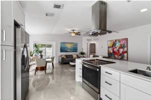 31 Bentwater Cir, Boynton Beach, FL 33426, - MLS#A12003307