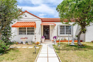 1879 SW 16th St, Miami, FL 33145, - MLS#A12003338