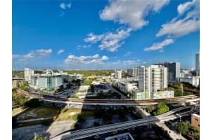 60 Sw 13th St 1605, Miami