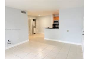 7200 NW 179th St APT 111, Hialeah, FL 33015, - MLS#A12003366