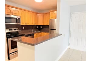 7200 NW 179th St APT 111, Hialeah, FL 33015, - MLS#A12003366
