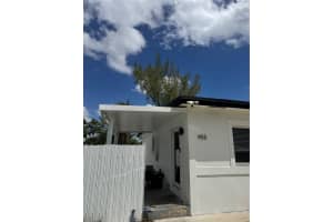 455 Nw 132nd St, North Miami