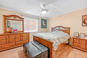 5560 Lakeside Dr APT 204, Margate, FL 33063, - MLS#A12003393