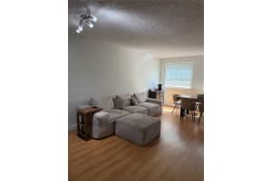 MLS# A12003395, Doral, Florida 33166