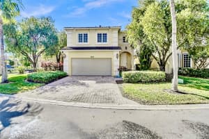 21032 NE 32nd Ave, Miami, FL 33180, - MLS#A12003423