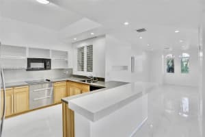 21032 NE 32nd Ave, Miami, FL 33180, - MLS#A12003423