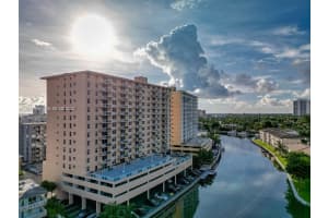 437 Golden Isles Dr APT 4J, Hallandale Beach, FL 33009, - MLS#A12003436