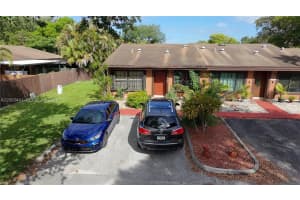 10331 Holly Ct, Pembroke Pines