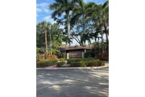 10331 Holly Ct Pembroke Pines, FL 33026 - MLS#A12003441