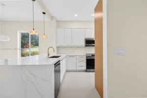 2546 Nw 52nd St Boca Raton, FL 33496 - MLS#A12003448