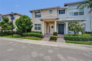 4002 Poinciana Ln, Hollywood, FL 33021, - MLS#A12003465