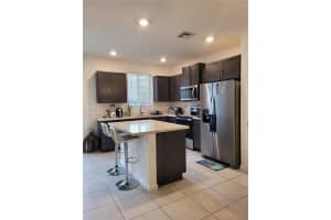 1015 Se 24th Ter, Homestead