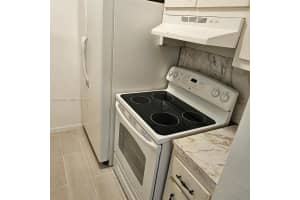 230 SW 11th Ave APT 14, Hallandale Beach, FL 33009, - MLS#A12003589