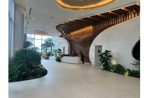 700 Ne 24 Street 2605, Miami