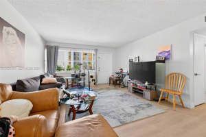 401 Golden Isles Dr APT 303, Hallandale Beach, FL 33009, - MLS#A12003608