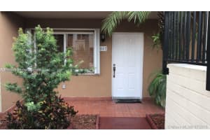 551 NW 82nd Ave apto 502, Miami, FL 33126, - MLS#A12003658