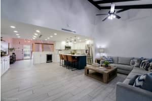 1231 E Golfview Dr, Pembroke Pines