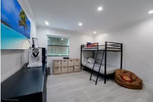 1231 E Golfview Dr Pembroke Pines, FL 33026 - MLS#A12003673