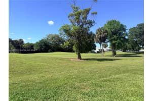 8176 Pine Cir Tamarac, FL 33321 - MLS#A12003717