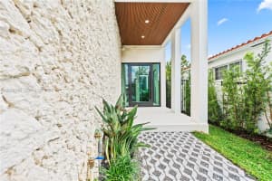 3320 SW 23rd St, Miami, FL 33145, - MLS#A12003738
