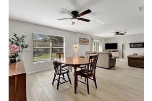 2916 Woodcrest Dr Sarasota, FL 34239 - MLS#A12003742