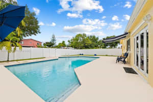 1925 N 39th Ave, Hollywood, FL 33021, - MLS#A12003751