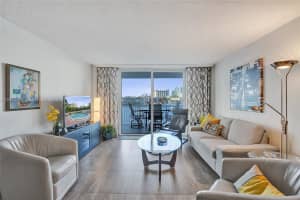 410 Golden Isles Dr 408 Hallandale Beach, FL 33009 - MLS#A12003754