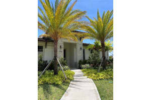 10124 Sw 228th Ter, Miami