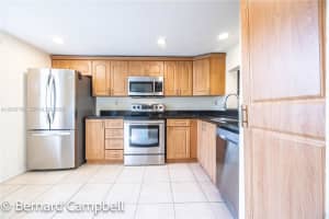 3940 Inverrary Blvd 403-a, Lauderhill