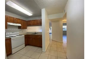 4033 Lakeside Dr #4033, Tamarac, FL 33319, - MLS#A12003786