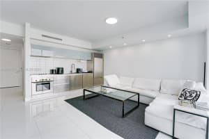 1040 Biscayne Blvd 1905 Miami, FL 33132 - MLS#A12003787