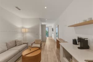 229 Sw 9th St 502, Miami