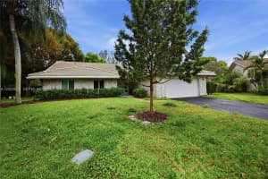 5036 Nw 66th Ln Coral Springs, FL 33067 - MLS#A12003805