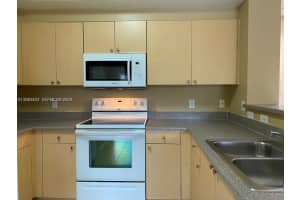 8060 N Nob Hill Rd APT 203, Tamarac, FL 33321, - MLS#A12003827