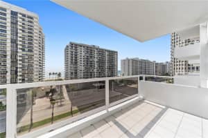 5700 Collins Ave APT 8A, Miami Beach, FL 33140, - MLS#A12003849