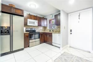 2811 N Pine Island Rd APT 109, Sunrise, FL 33322, - MLS#A12003880