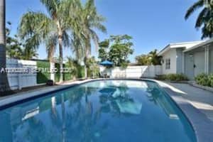 250 SE Park St #3, Dania Beach, FL 33004, - MLS#A12003890