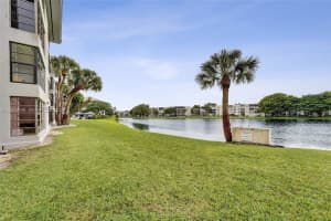 1530 Whitehall Dr 302 Davie, FL 33324 - MLS#A12003896