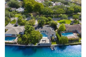 5000 Riviera Dr, Coral Gables