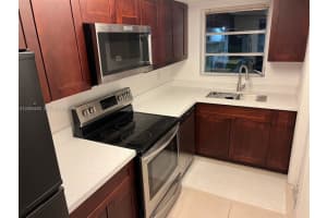 7324 Sw 82nd St B210, Miami