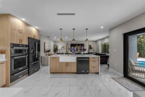 15465 Sw 114 St, Miami